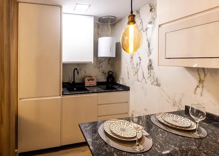 Апартаменты Urban Estudios Canterias Касерес